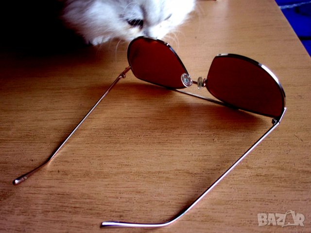 Модни слънчеви очила котешко око ASOS DESIGN, котешки очи, снимка 4 - Слънчеви и диоптрични очила - 38769851