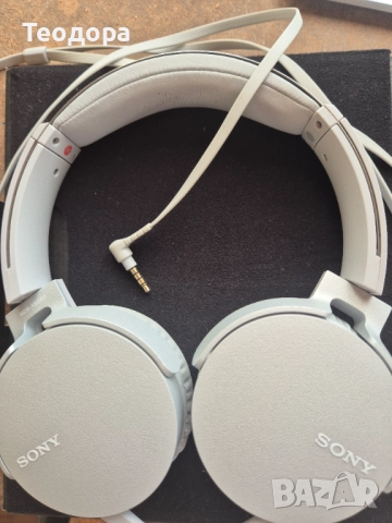Слушалки Sony MDR-XB550, снимка 2 - Слушалки и портативни колонки - 52961332