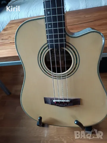 Акустичена Бас китара Jim Deacon Handmade in UK, снимка 3 - Китари - 50180121