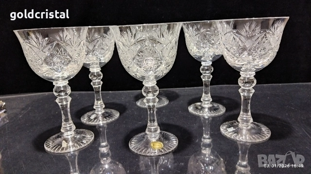 кристални чаши за вино 