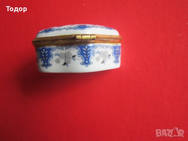 Невероятна порцеланова кутийка за хапчета бижута 1, снимка 2 - Колекции - 38063474
