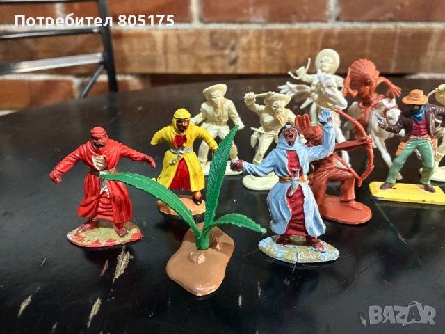 Стари фигурки войници индианци каубои араби HongKon и Timpo, снимка 2 - Колекции - 52955830