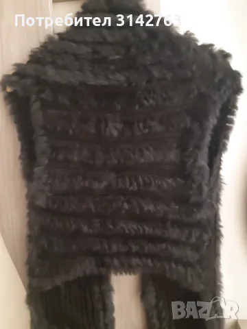 Ефектен интересен елек, естествен косъм и плетиво. , снимка 6 - Елеци - 48679197