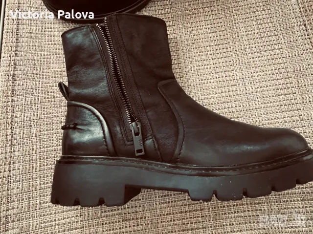 Маркови  кожени боти UGG  оригинал, снимка 9 - Дамски боти - 48287557
