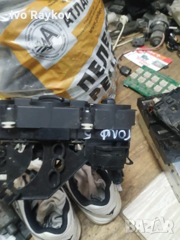 Панел климатик за VW Golf 5, снимка 2 - Части - 50998377