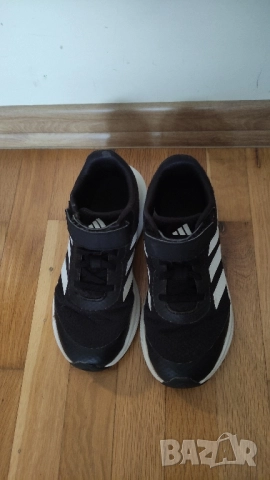 детски маратонки adidas , снимка 3 - Детски маратонки - 52091519