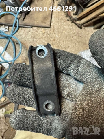 Планка за двигател на Мерцедес Mercedes 2.2Cdi само за 10лв. a6512010040