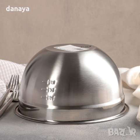 2628 Дълбока метална купа с мерителна скала, 1.6 литра, снимка 3 - Съдове за готвене - 35258849