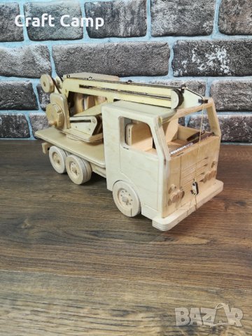 Дървен макет на камион - Кран, Автокран - Craft Camp, снимка 2 - Коли, камиони, мотори, писти - 43281803