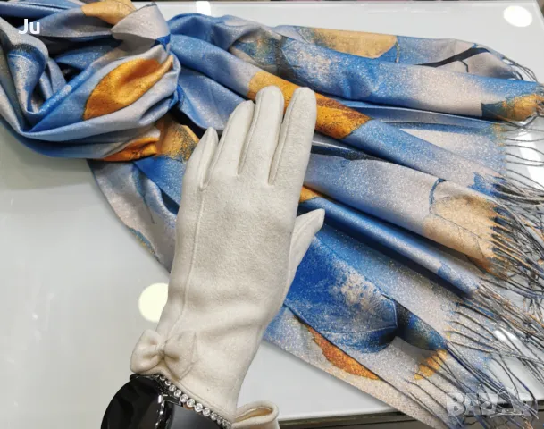 Кашмир стилен комплект за подарък Just S'bag Solunska7 Sofia , снимка 8 - Шалове - 36704923