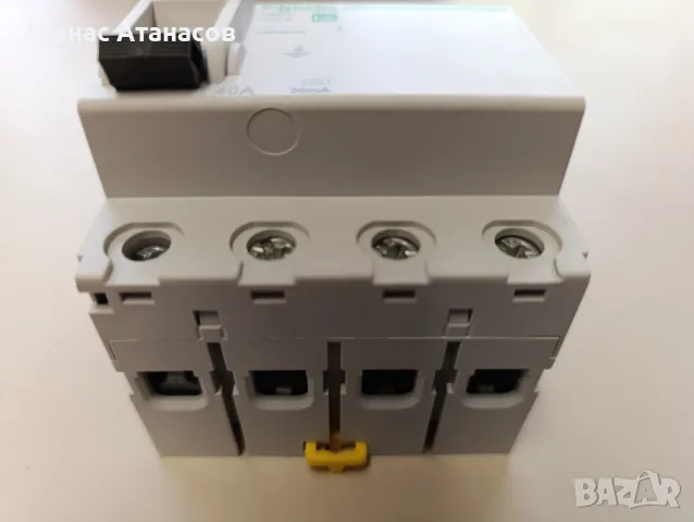 Дефектнотокова защита, Easy 9, 4P, 40 A, 30 mA, тип АС, EZ9R32440, снимка 2 - Ключове, контакти, щепсели - 48777719
