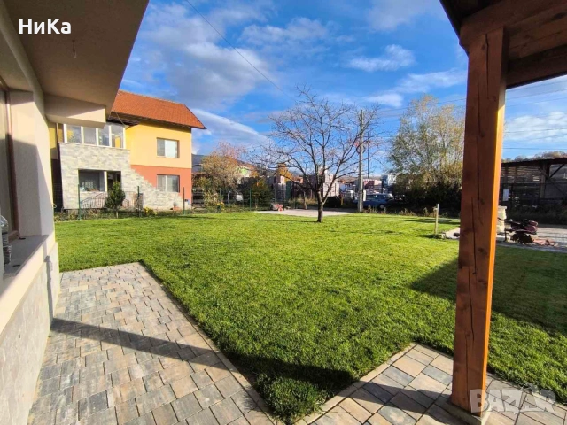 Къща в с. Драгичево, област Перник, на 17 км. от цетъра на гр. София, снимка 3 - Къщи - 53476435