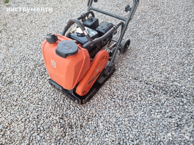 Husqvarna LF 75 - виброплоча четиритактова