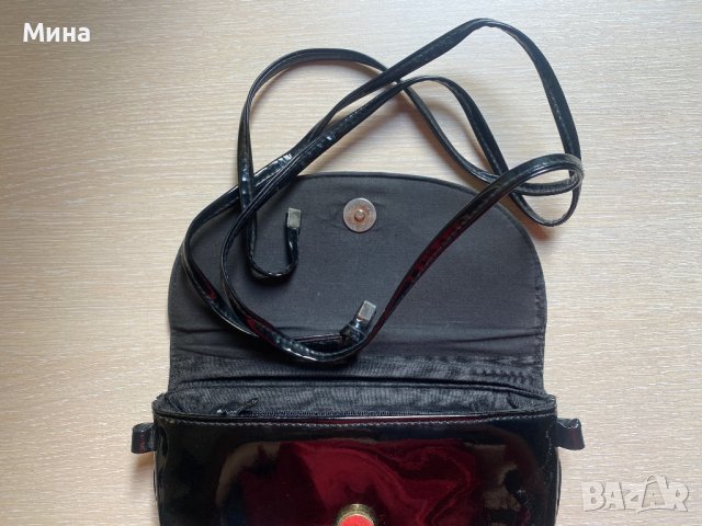 Малка чантичка, снимка 4 - Чанти - 37746222