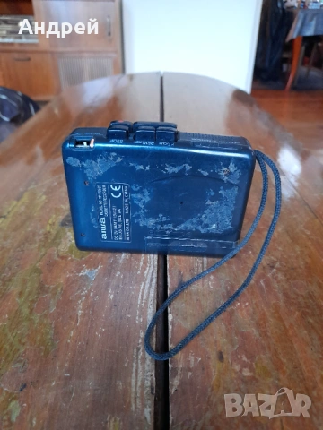 Стар уокмен Aiwa, снимка 3 - Антикварни и старинни предмети - 53565657