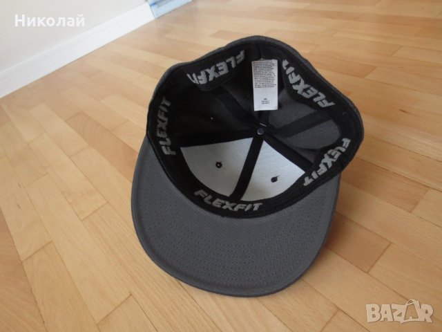 Vans Off The Wall, снимка 8 - Шапки - 33247008