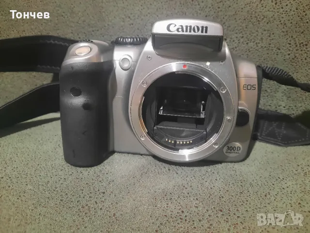 Canon EOS 300D тяло