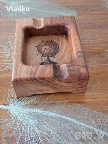 Дървен пепелник за пури 