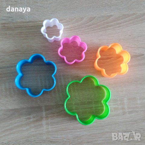573 Формички за сладки цвете резци за тесто бисквити курабии 5бр в комплект, снимка 7 - Форми - 35105892