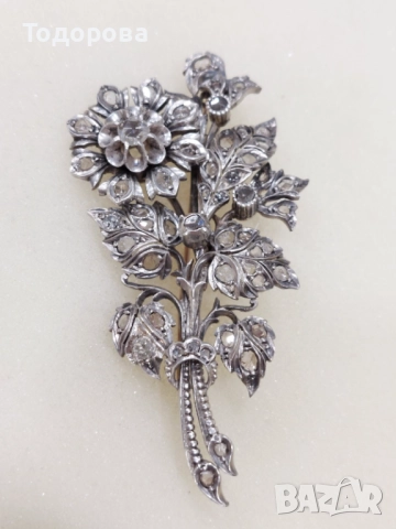 Лот от 3 брошки,златна 18 к. брошка с черни опали,и две с диаманти, снимка 13 - Други - 52085157