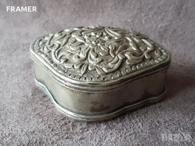Рядка българска възрожденска сребърна кутийка за емфие 19век, снимка 6 - Антикварни и старинни предмети - 33049395