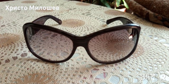Оригинални слънчеви очила Helfiger, снимка 1 - Слънчеви и диоптрични очила - 37145089