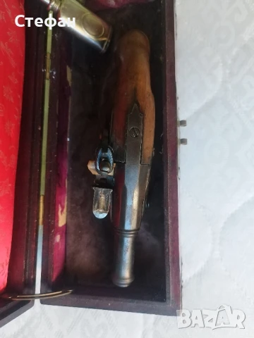 Кремъчен пистолет в куфарче., снимка 5 - Бойно оръжие - 51075802