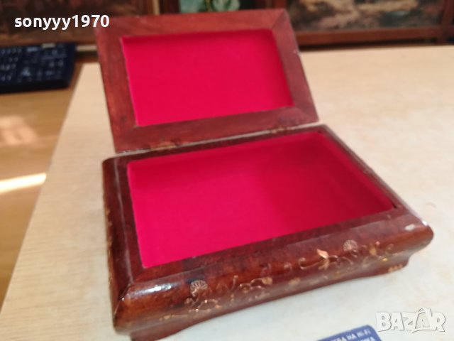 КРАСИВА КУТИЯ ДЪРВО С ИНКРУСТАЦИЯ ЗЛАТО 2612231612, снимка 8 - Антикварни и старинни предмети - 43552644