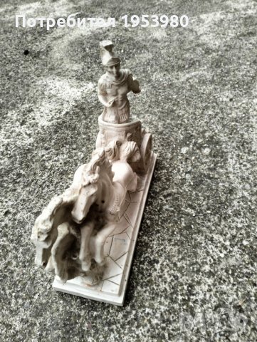 Римска колесница с гладиатор, снимка 2 - Антикварни и старинни предмети - 43998398
