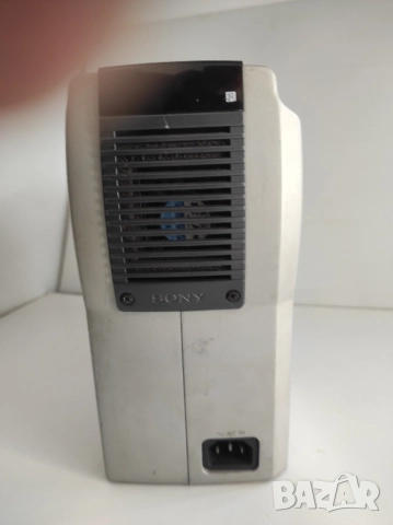 Проектор SONY VPL-PX1 с кабели. не е тестван, снимка 8 - Плейъри, домашно кино, прожектори - 51889110