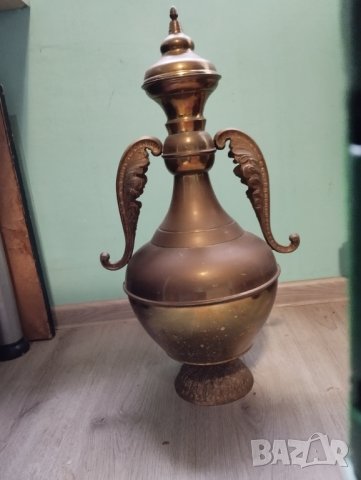 Стар съд,кана с капак