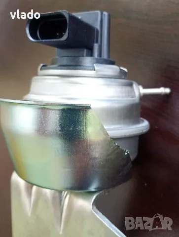 Ел. актуатор на турбото ОЕМ  03G253010A , снимка 10 - Части - 50399731