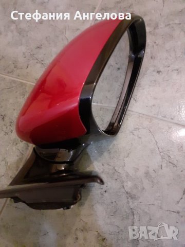 Продавам дясно огледало за Kia Sportage 