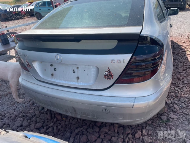 Мерцедес Ц спорт купе 2.2 ЦДИ 143 на части, снимка 7 - Автомобили и джипове - 50952984