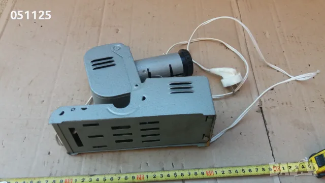 стар отличен прожекционен апарат , снимка 8 - Антикварни и старинни предмети - 47906808