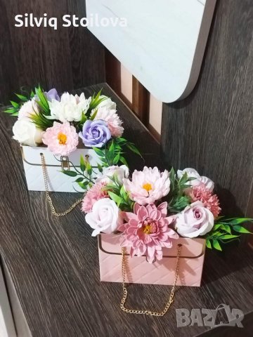 ‼️Ново‼️Страхотни свежи чантички със сапунени цветя за предстоящия 8 ми март и не само🌷, снимка 1 - Подаръци за жени - 43985422