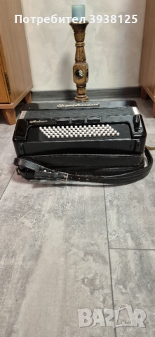 Акордеон Royal Standart Meteor 80 баса, снимка 6 - Акордеони - 52296862