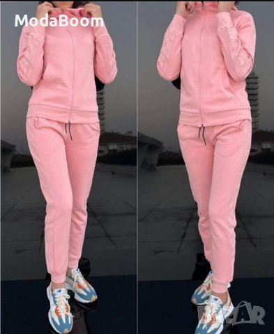 ✔️🤩NIKE стилни дамски екипи / 5 цвята✔️🤩, снимка 2 - Спортни екипи - 43688264