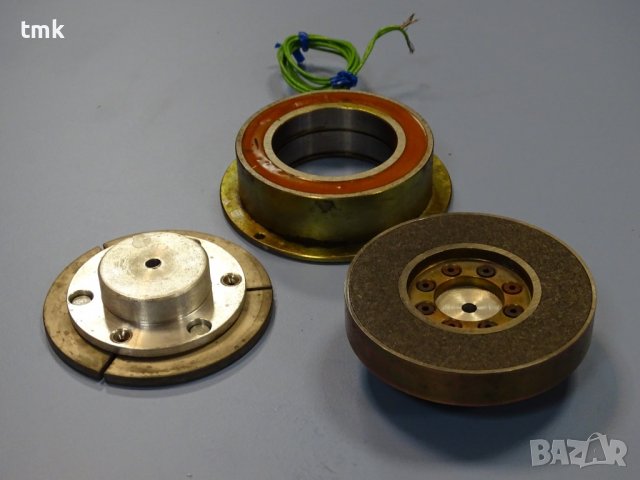електромагнитна спирачка KEB 3/82 electromagnetic brakes 15Nm 24VDC, снимка 1 - Резервни части за машини - 38393023