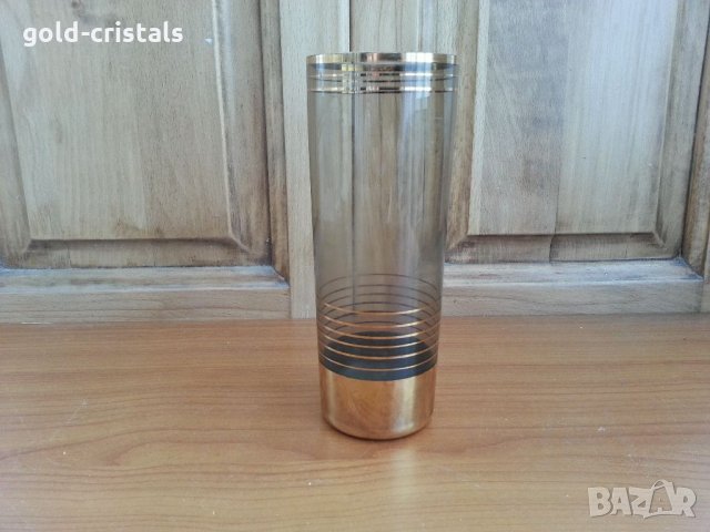 Стъклена ваза вазичка цветно стъкло с позлата 
