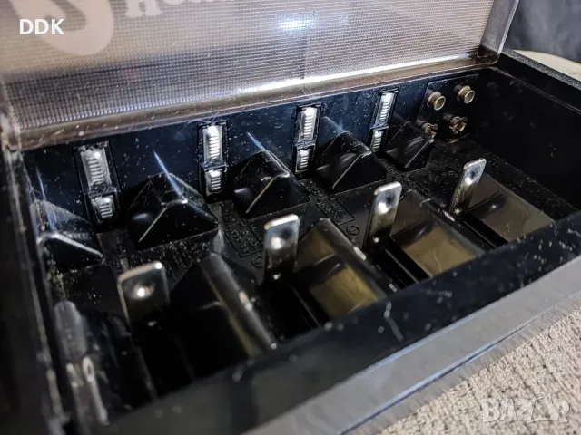  Немско зарядно за всякакви никел батерии, снимка 5 - Друга електроника - 47589120