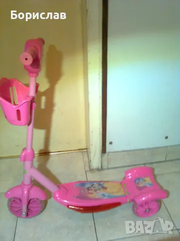 Детска тротинетка, светеща. Подарък каска., снимка 3 - Детски велосипеди, триколки и коли - 49558403