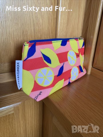 CLINIQUE-нов голям несесер Клиник-с Лимони-25,5 см & 15,5 см , снимка 3 - Портфейли, портмонета - 33584650