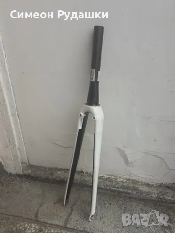 Карбонова вилка шосейна