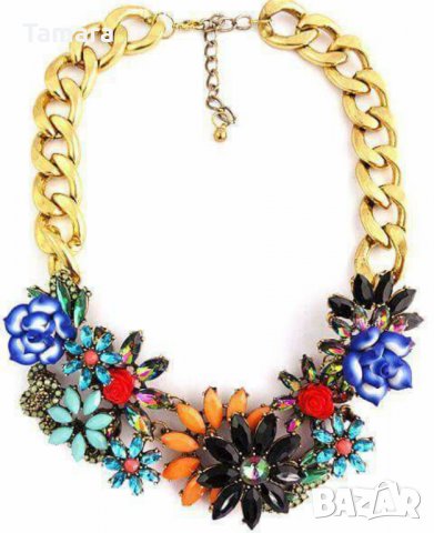 Колие, снимка 2 - Колиета, медальони, синджири - 27436666