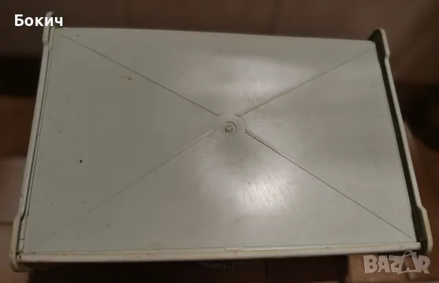 Кутия за хляб, пластмасова, с ролетен капак, снимка 4 - Кутии за храна - 49500072