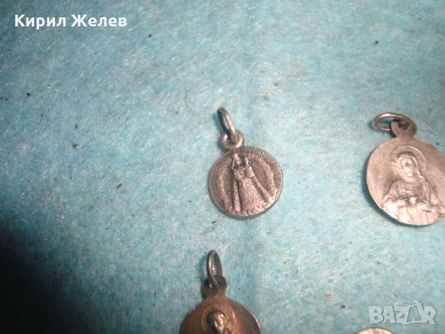 Лот 6 стари СРЕБЪРНИ и/или ПОСРЕБРЕНИ ИКОНКИ МИНИАТЮРИ ДВУСТРАННИ РЕЛЕФНИ РЕДКИ КАТОЛИЧЕСКИ 27227, снимка 13 - Антикварни и старинни предмети - 35039599