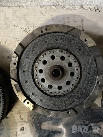 A651 030 39 05 съединител мерцедес бенц комплект, снимка 2 - Части - 43957487