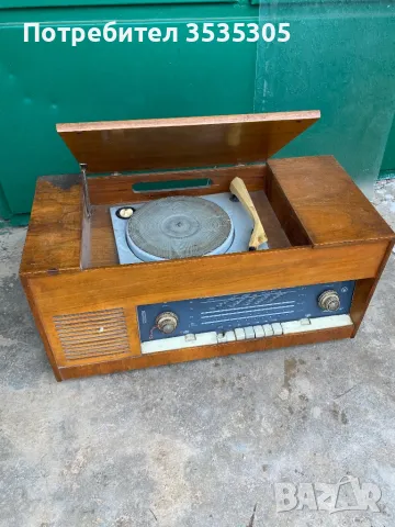 Ретро радио с грамофон Акорд 102