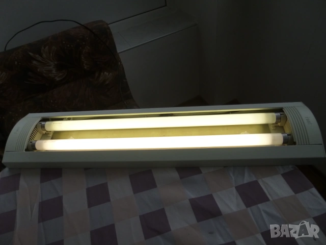 Неонова/луминисцентна лампа с две пури- 2х18W.